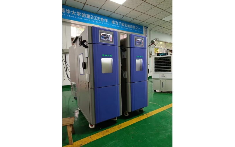 广州通信科技选择勤卓小型高低温试验箱